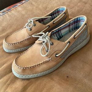 Women’s White Mountain (Sailor) size 10